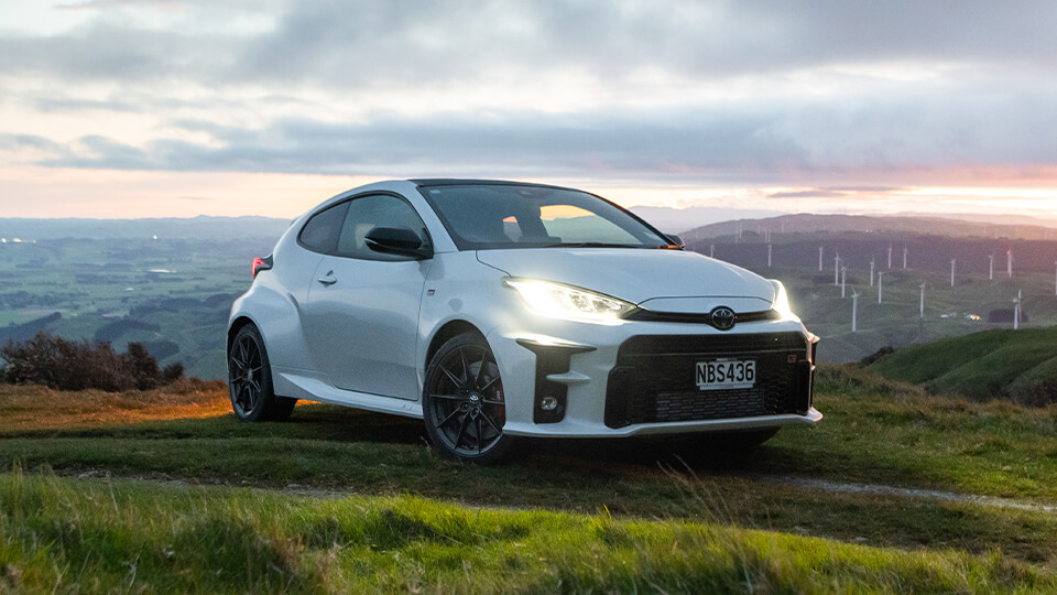 toyota-fuel-economy-average-price-960x540